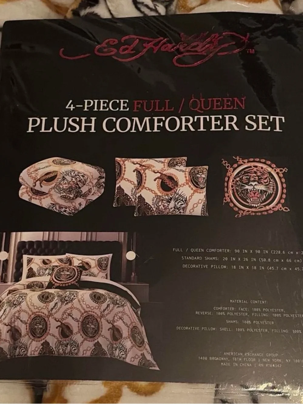 Ed Hardy White Plush Comforter Set with Gold Chain Print